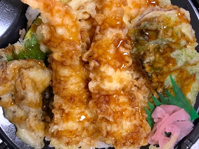 海老と新潟県産舞茸の季節天丼