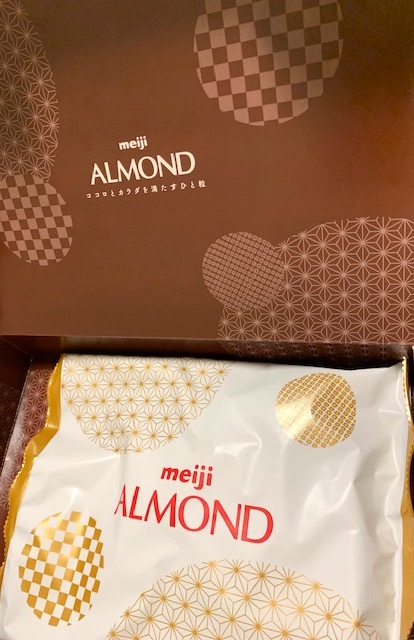 アーモンドチョコレート大箱 243g